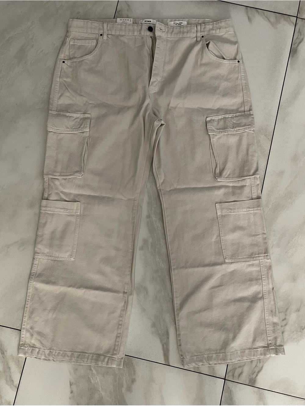 Cotton on Woman’s cargo jeans